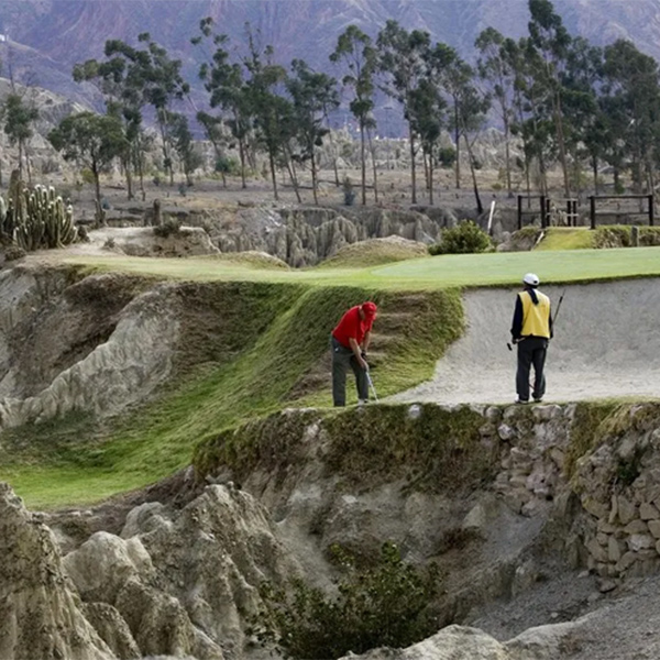 High Altitude Indulgence: Golf, Wine, and Gourmet Delights in La Paz